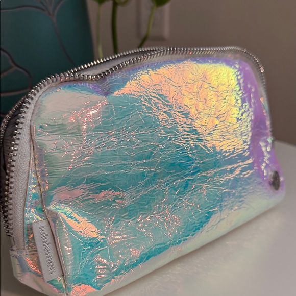 NWOT Lululemon Everywhere Belt Bag 1L *Metal Hardware|Iridescent/Silver - Picture 9 of 9